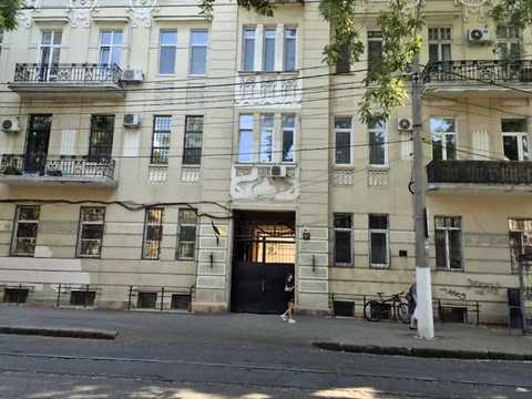 квартира за адресою Старопортофранківська вул. (Комсомольська), 97