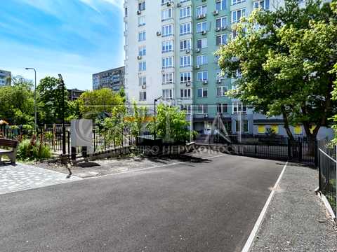 комерційна за адресою Київ, Феодосійська вул., 1