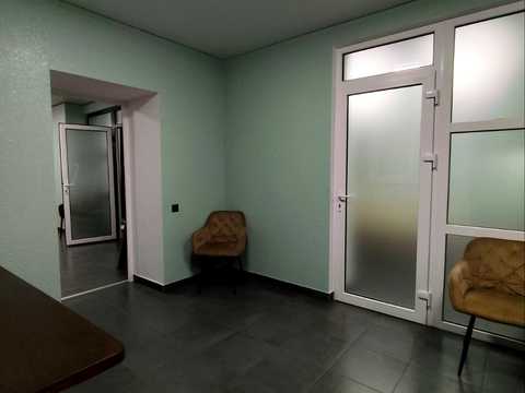 комерційна за адресою Мечникова вул., 109-Б