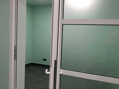 комерційна за адресою Мечникова вул., 109-Б