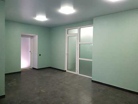 комерційна за адресою Мечникова вул., 109-Б