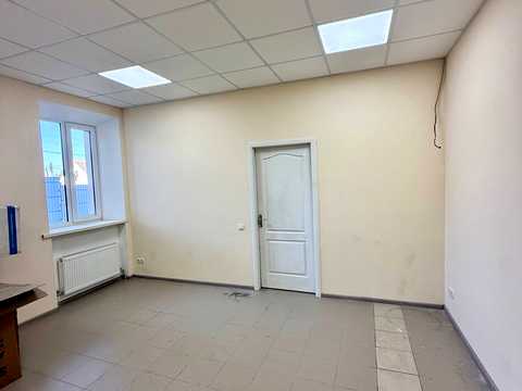 комерційна за адресою Діамантна вул., 8