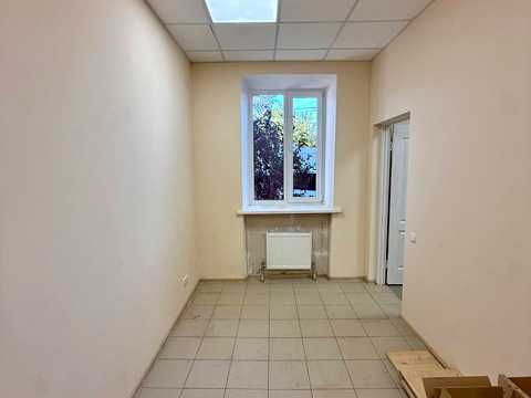комерційна за адресою Діамантна вул., 8