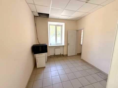 комерційна за адресою Діамантна вул., 8