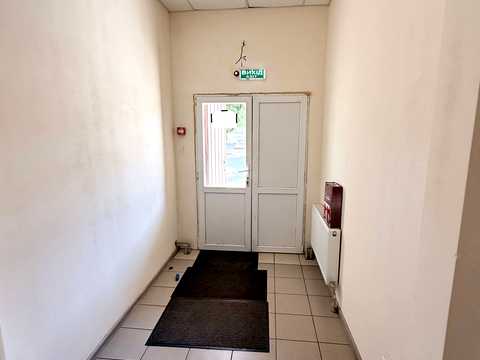 комерційна за адресою Діамантна вул., 8
