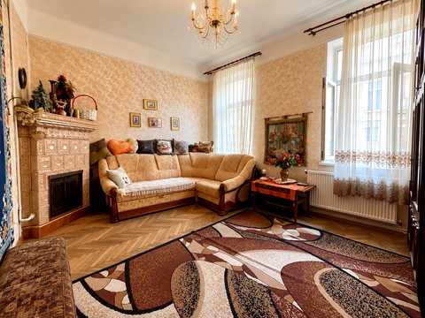 квартира по адресу Святого Теодора пл., 2
