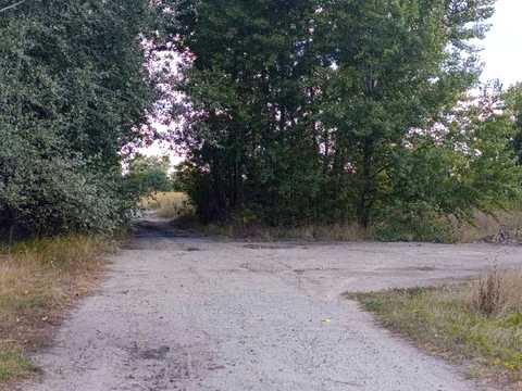участок по адресу центральна