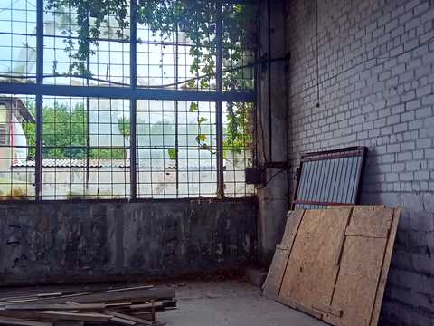 комерційна за адресою Гаванська вул., 4