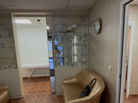 коммерческая по адресу Юности просп., 27