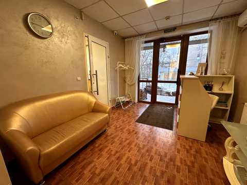 коммерческая по адресу Юности просп., 27