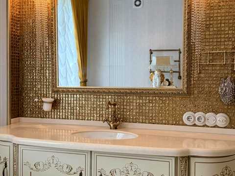 квартира за адресою Рівне, Любомира Гузара вул., 4