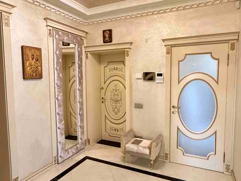квартира за адресою Рівне, Любомира Гузара вул., 4