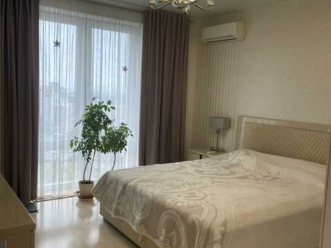 квартира по адресу Академика Глушкова просп., 9-Є
