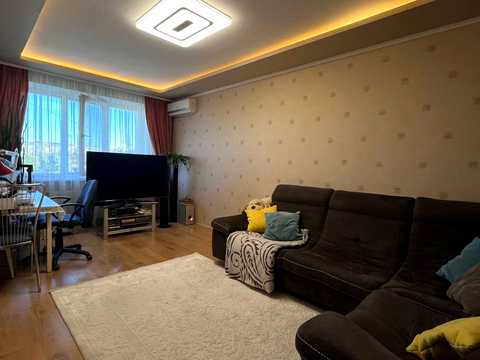 квартира за адресою Андрія Первозванного вул. (Стахурського), 36