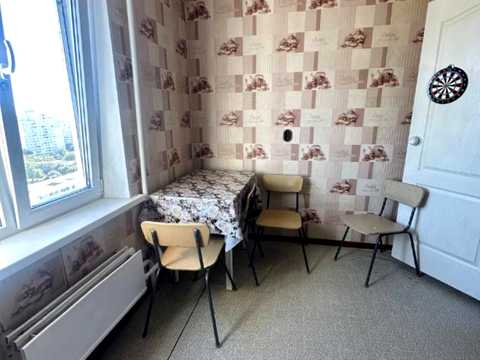 квартира за адресою Ревуцького вул., 11-А