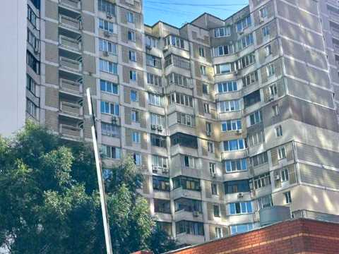 квартира за адресою Ревуцького вул., 11-А
