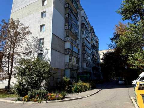 квартира за адресою Василя Сухомлинського вул. (Совхозна), 50а