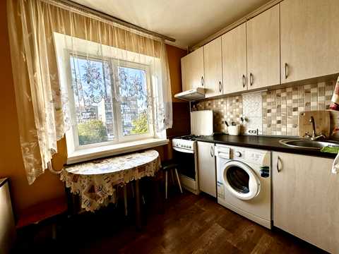 квартира за адресою Ореста Левицького вул. (Академіка Курчатова), 11/32