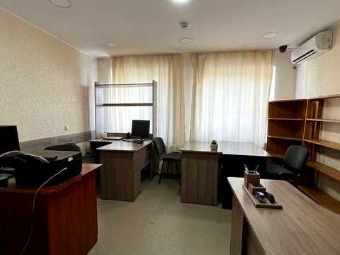 комерційна за адресою Кривий Ріг, Дніпровське шосе (Дніпропетровське), 30
