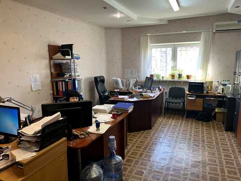 комерційна за адресою Янтарна вул., 64