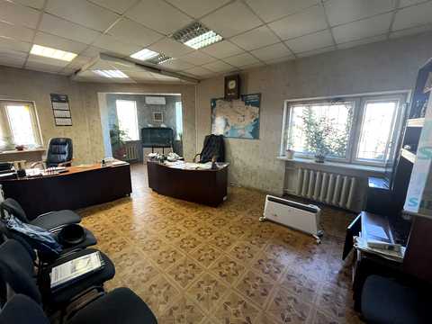 комерційна за адресою Янтарна вул., 64