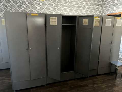 комерційна за адресою Янтарна вул., 64