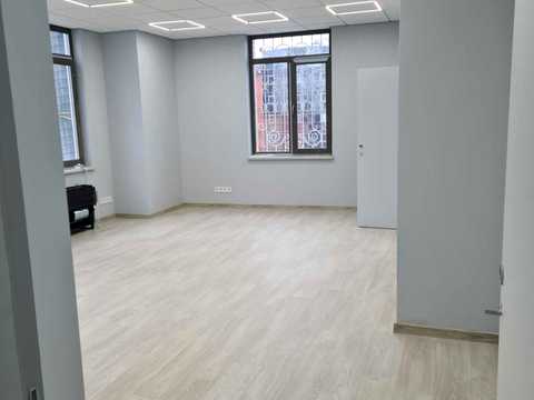 комерційна за адресою Фізкультури вул., 23