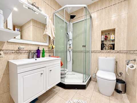 квартира за адресою Кропивницького вул., 10