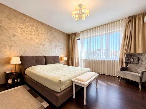 квартира за адресою Кропивницького вул., 10