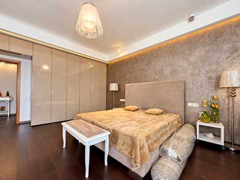 квартира за адресою Кропивницького вул., 10
