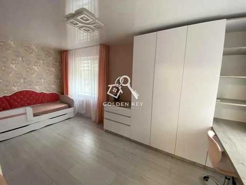 квартира за адресою Соборності вул. (Косіора), 39