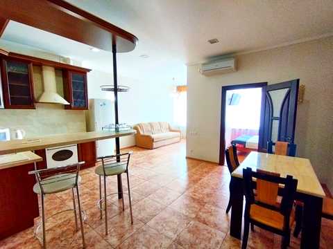 квартира за адресою Генуезька вул., 5