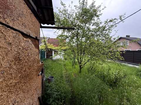 дом по адресу Прикарпатська