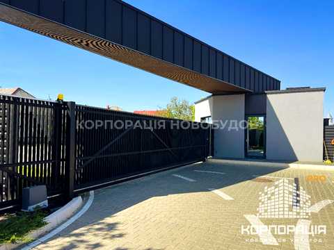 будинок за адресою Франка