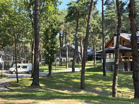 коммерческая по адресу с. Старычи, Бічна, 55а