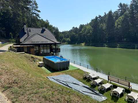 коммерческая по адресу с. Старычи, Бічна, 55а