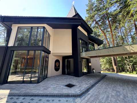 коммерческая по адресу с. Старычи, Бічна, 55а