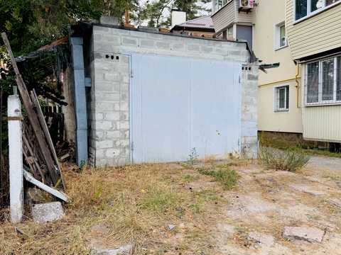 паркомісце за адресою Ірпінь, Єрощенка вул., 18