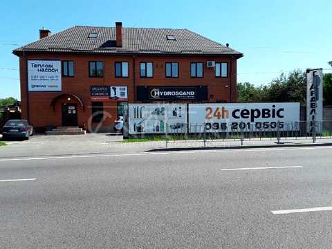 комерційна за адресою Садова вул., 31