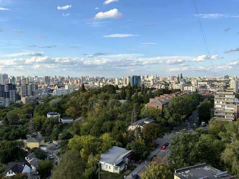 квартира за адресою Романа Ратушного вул. (Волгоградська), 9-А