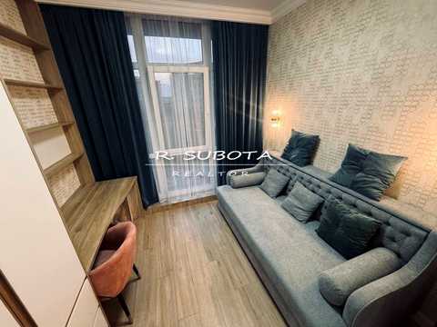 квартира за адресою Кулишівська вул. (Сергія Лазо), 30