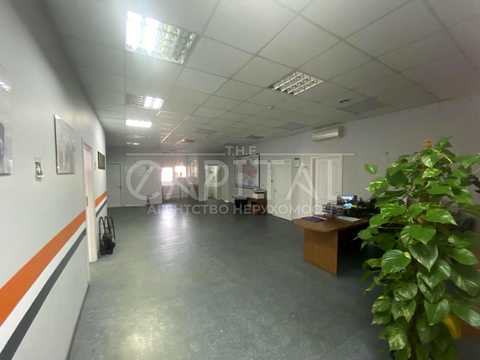 комерційна за адресою Вишгородська вул., 21