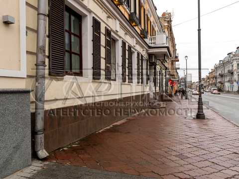 коммерческая по адресу Петра Сагайдачного ул., 21