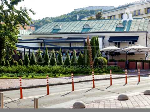 комерційна за адресою Петра Сагайдачного вул., 27