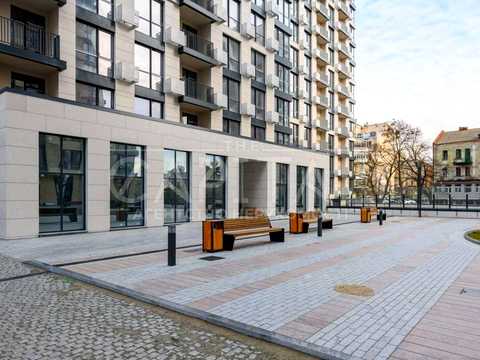 комерційна за адресою Кудрявська вул., 15