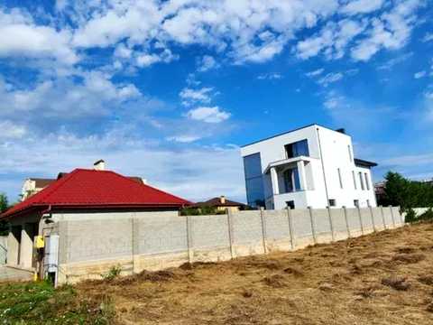 будинок за адресою Центральна вул., 4