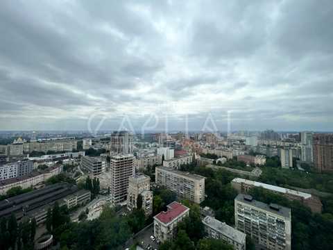 комерційна за адресою Кловський узвіз, 7