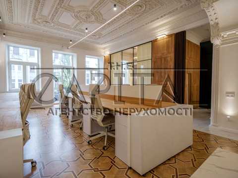 комерційна за адресою Шота Руставелі вул., 22-А