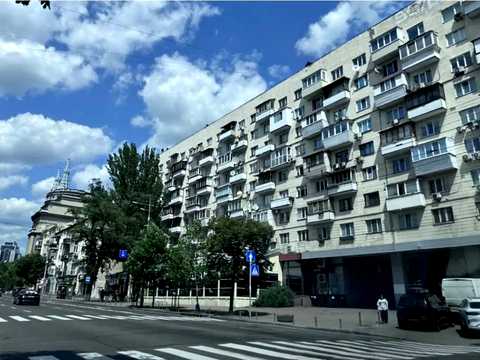 квартира за адресою Велика Васильківська вул. (Червоноармійська), 85-87