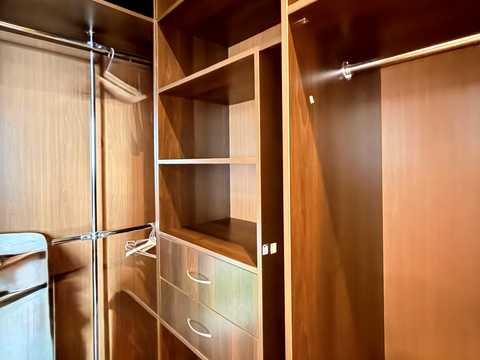 квартира за адресою Євгена Коновальця вул. (Щорса), 32-А